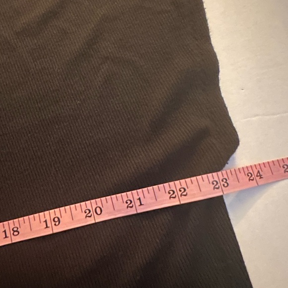 Athleta Ease Cut Out Black Loose Fit Top T Shirt Tee Athletic Activewear Small - Picture 9 of 11